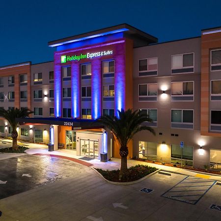 Holiday Inn Express & Suites - Hawaiian Gardens By Ihg Exterior photo